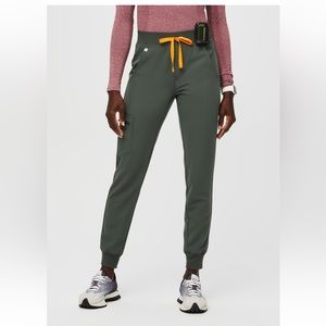 women's Moss Zamora™ High Waisted 2.0 - Petite Jogger Scrub Pants - Small